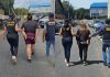 Mujeres detenidas por órdenes de captura por el delito de extorsión. Foto La Hora: PNC